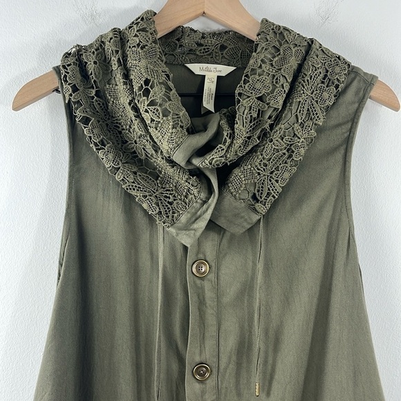 Matilda Jane Ambitious You Green Cape Vest Lace Button Up Floral Womens Size M - Picture 4 of 13
